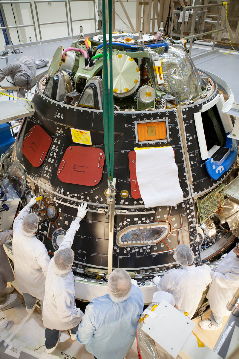 Illustration for article titled Orion Spacecraft In Photos: Assembly, Flight, Splashdown, And Recovery